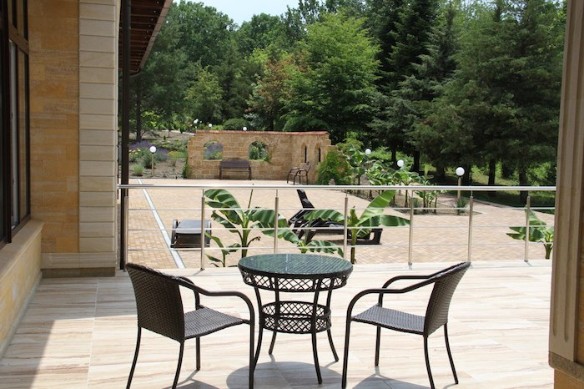 Теплые майские дни приглашают к поездкам. Фото: пресс-служба