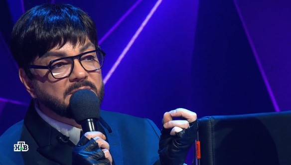 Филипп Киркоров. Фото: кадр из музыкального шоу "Маска" на телеканале НТВ