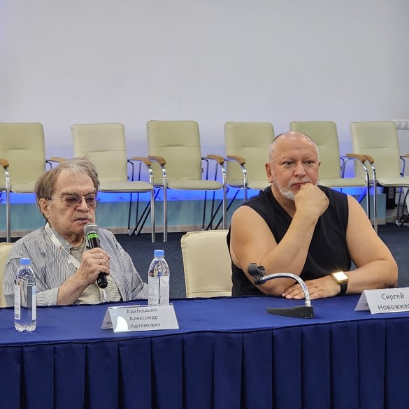 Александр Адабашьян и Сергей Новожилов. Фото: Дни.ру