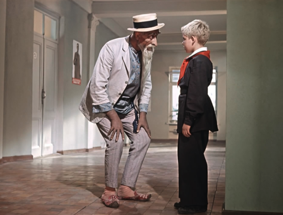 Кадр из кино СССР