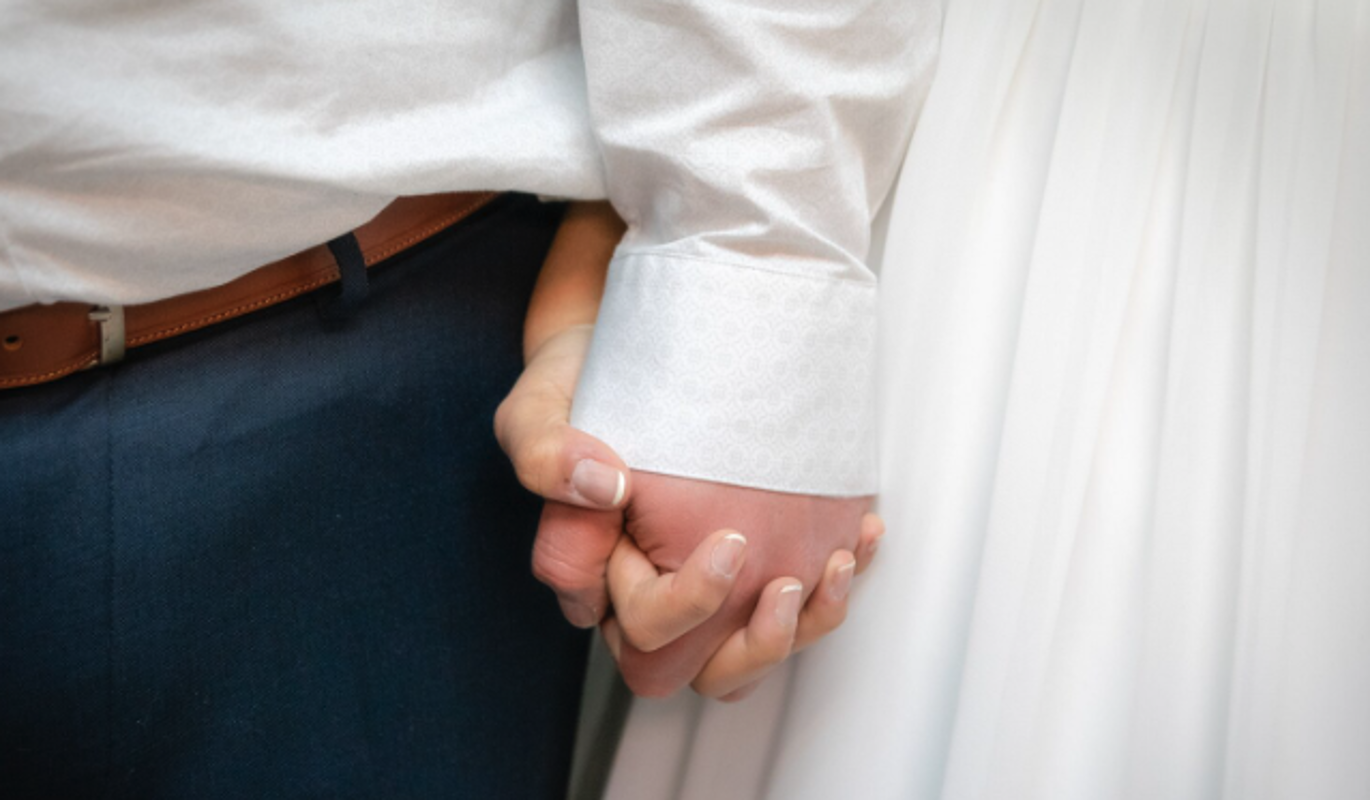 Брак по расчету между тяжелобольными людьми привел к настоящей любви – история дня