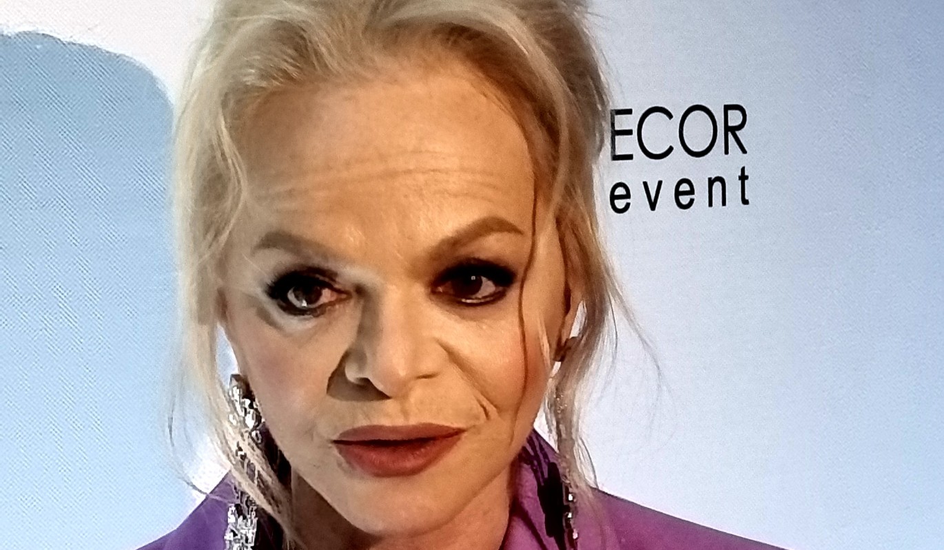 Спецоперация "Квартира": Лариса Долина думала, что ловит мошенников, а на самом деле лишилась жилья