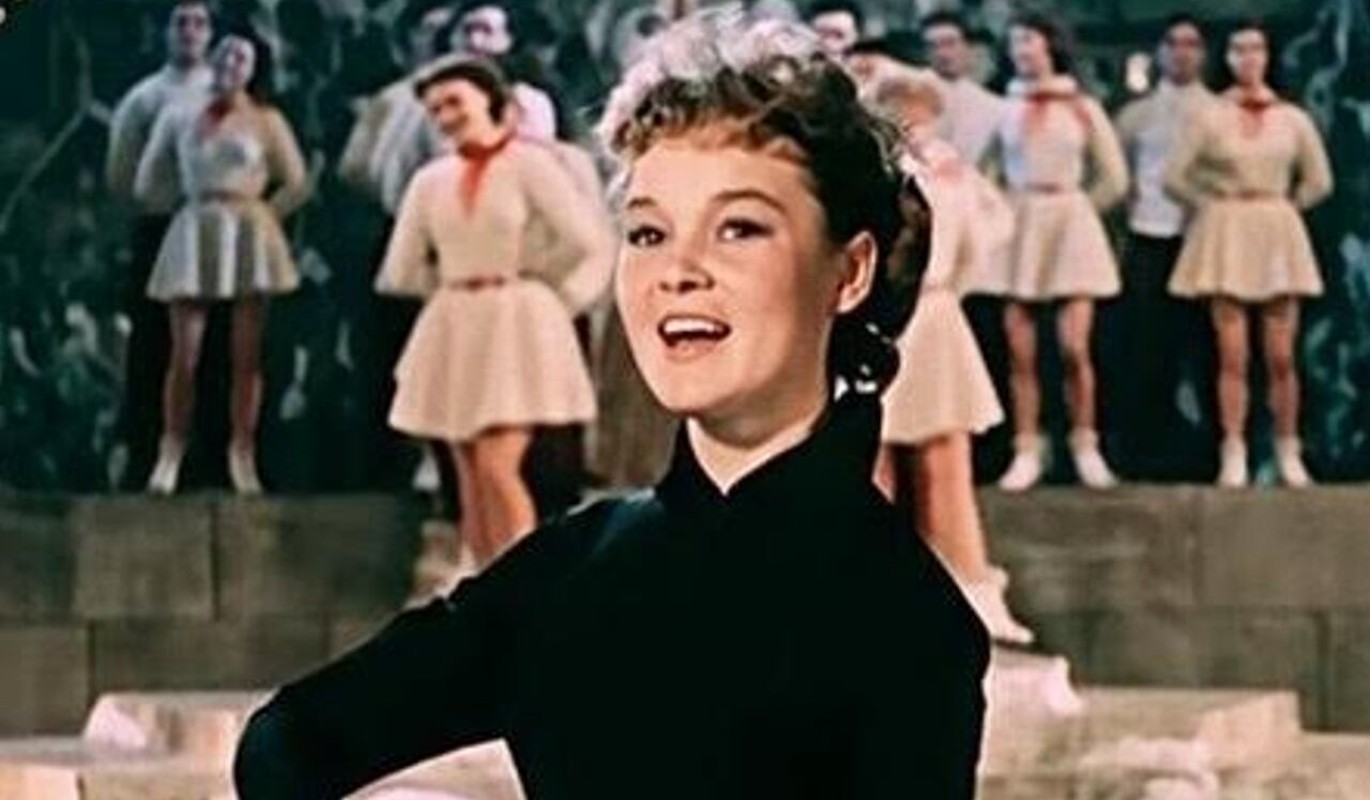 "Пять минут, пять минут": тест о кинонаследии Людмилы Гурченко