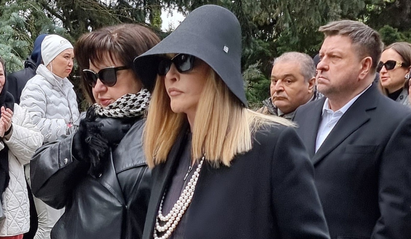 "Ее заставили это сделать!": критик Соседов заявил, как на самом деле Пугачева отважилась на важное решение в своей жизни