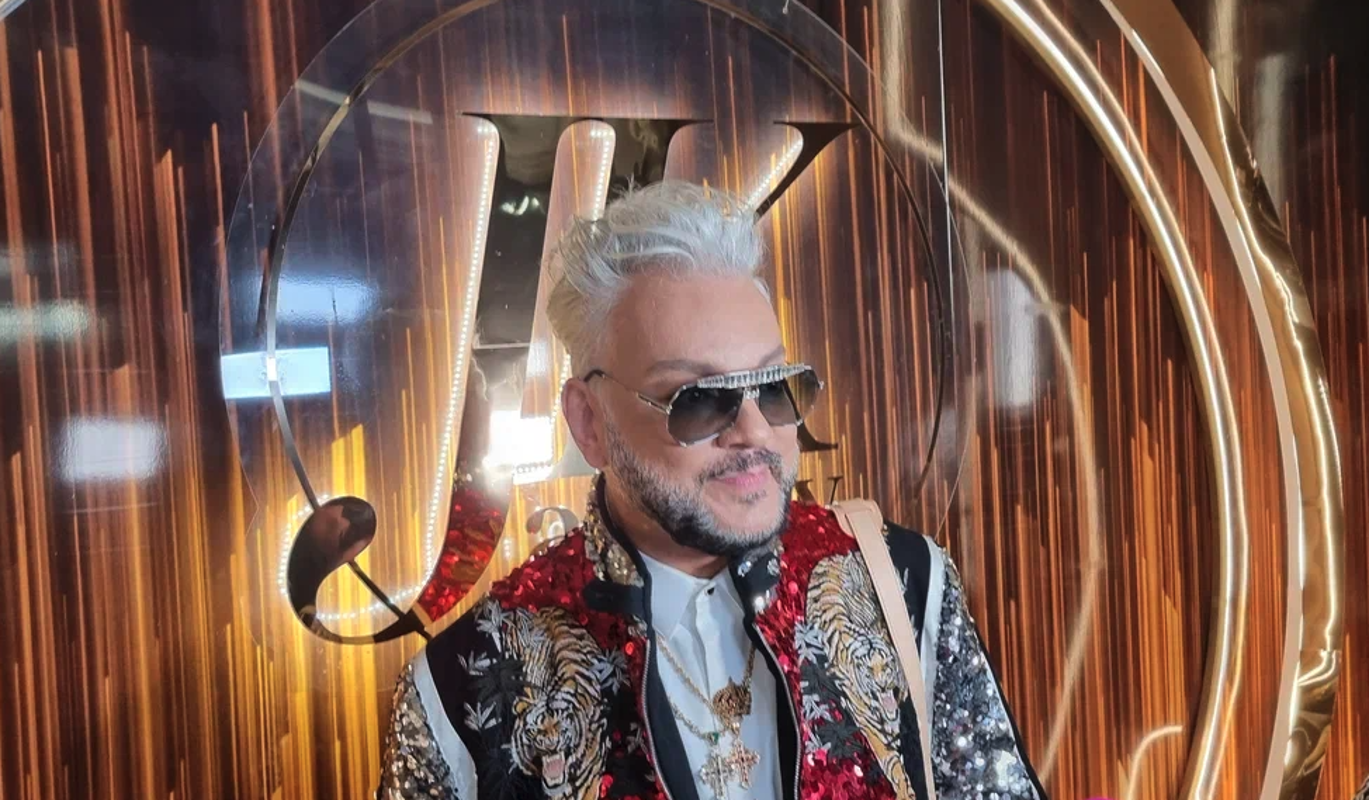 Появившийся на публике с увечьем Киркоров был вынужден оправдываться: У меня все нормально