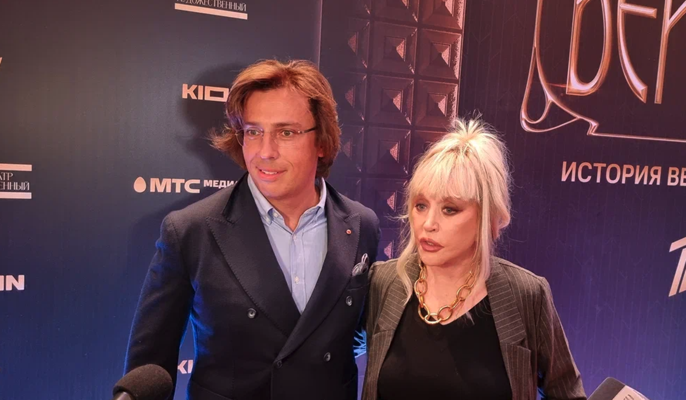 Галкин* принял решение бросить Пугачеву на Новый год — деньги оказались важнее