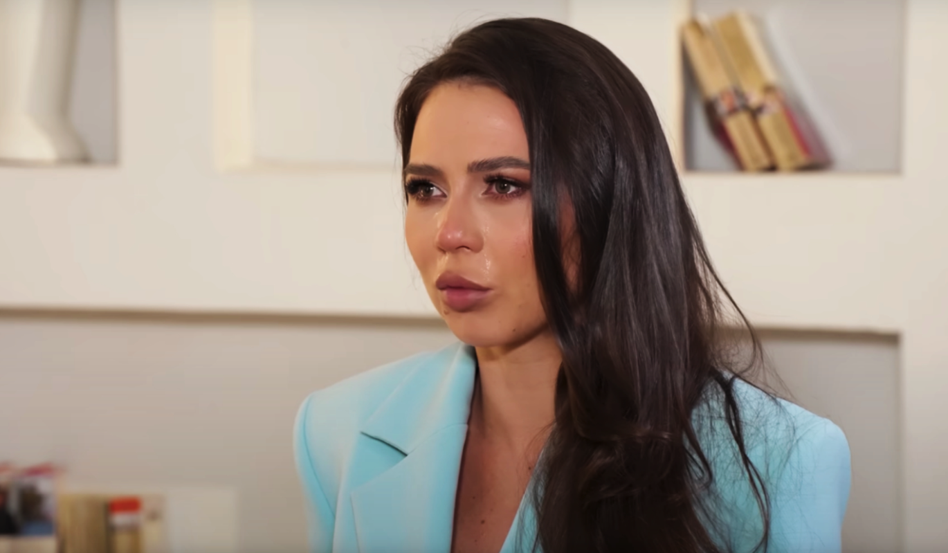 Беременная Лерчек перенесла экстренную операцию: Состояние ухудштлось