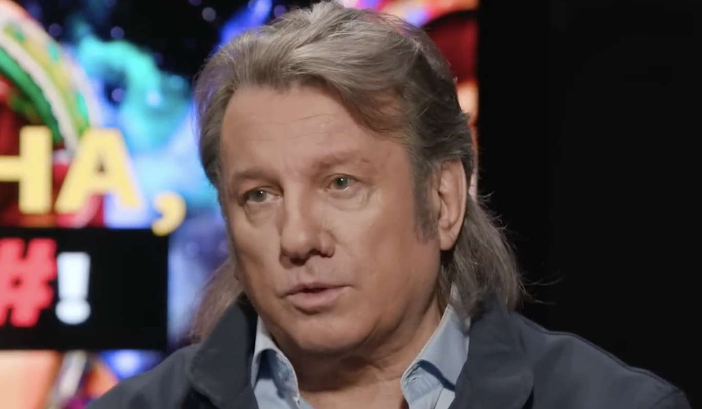 "Полная непонятка": Лоза признался в беспомощности перед странными знаками после премьеры новой песни