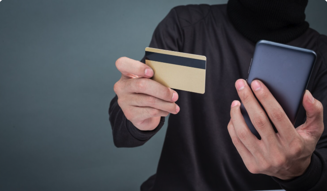 Мошенники стали рассылать россиянам сообщения с фальшивых аккаунтов управляющих компаний