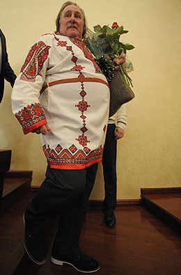 Скандальным случаем стало решение Жерара Депардье отказаться от французского гражданства