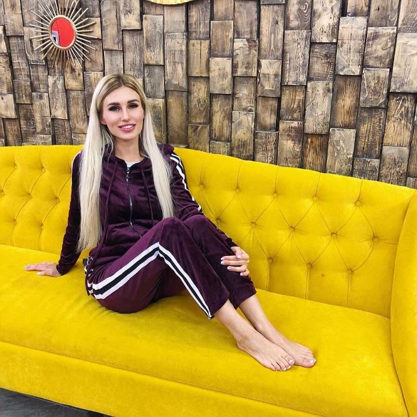 По словам Розалии, муж предлагал ей сделать грудь еще год назад.