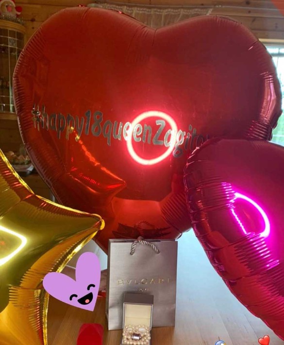 Фото: instagram.com/azagitova