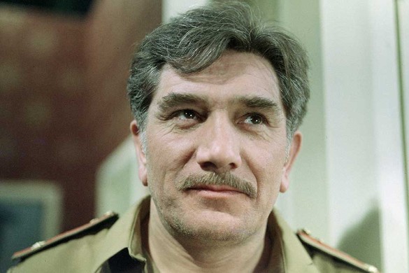 Армен Джигарханян. Кадр из «Внук бабушки». Фото: Russian Look/www.globallookpress.com