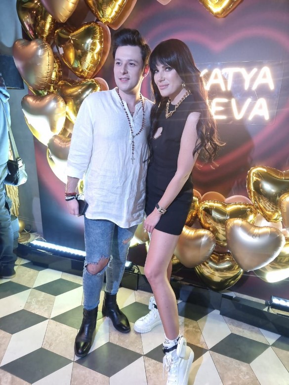 Ресторанный критик Дмитрий Штукин и Катя Гусева