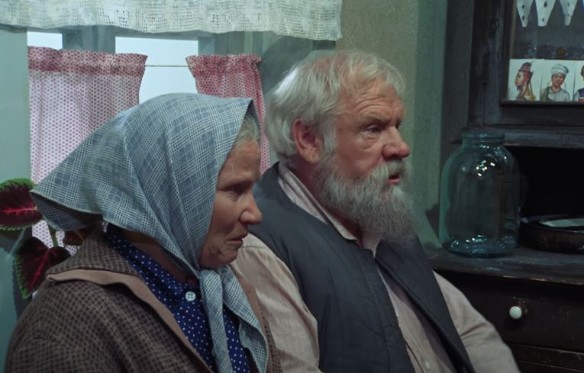 Кадр из фильма "Калина красная"