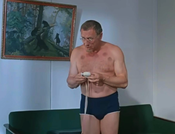 Кадр из фильма "Бриллиантовая рука" (1968)