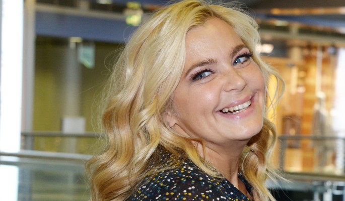 Пегова показала кадры из нового сериала про акушерку Пегова показала кадры из нового сериала про акушерку