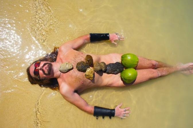 Почувствовав себя Волочковой, Никита Джигурда сделал целую серию фотопародий.