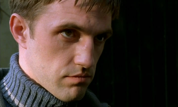 Роль Фила в сериале "Бригада" изменила всю дальнейшую жизнь Вдовиченкова.