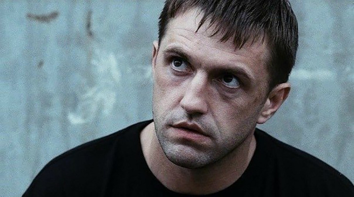 За роль Кота в фильме про благородных и не очень бандитов "Бумер" Владимир получил премию "Кумир".