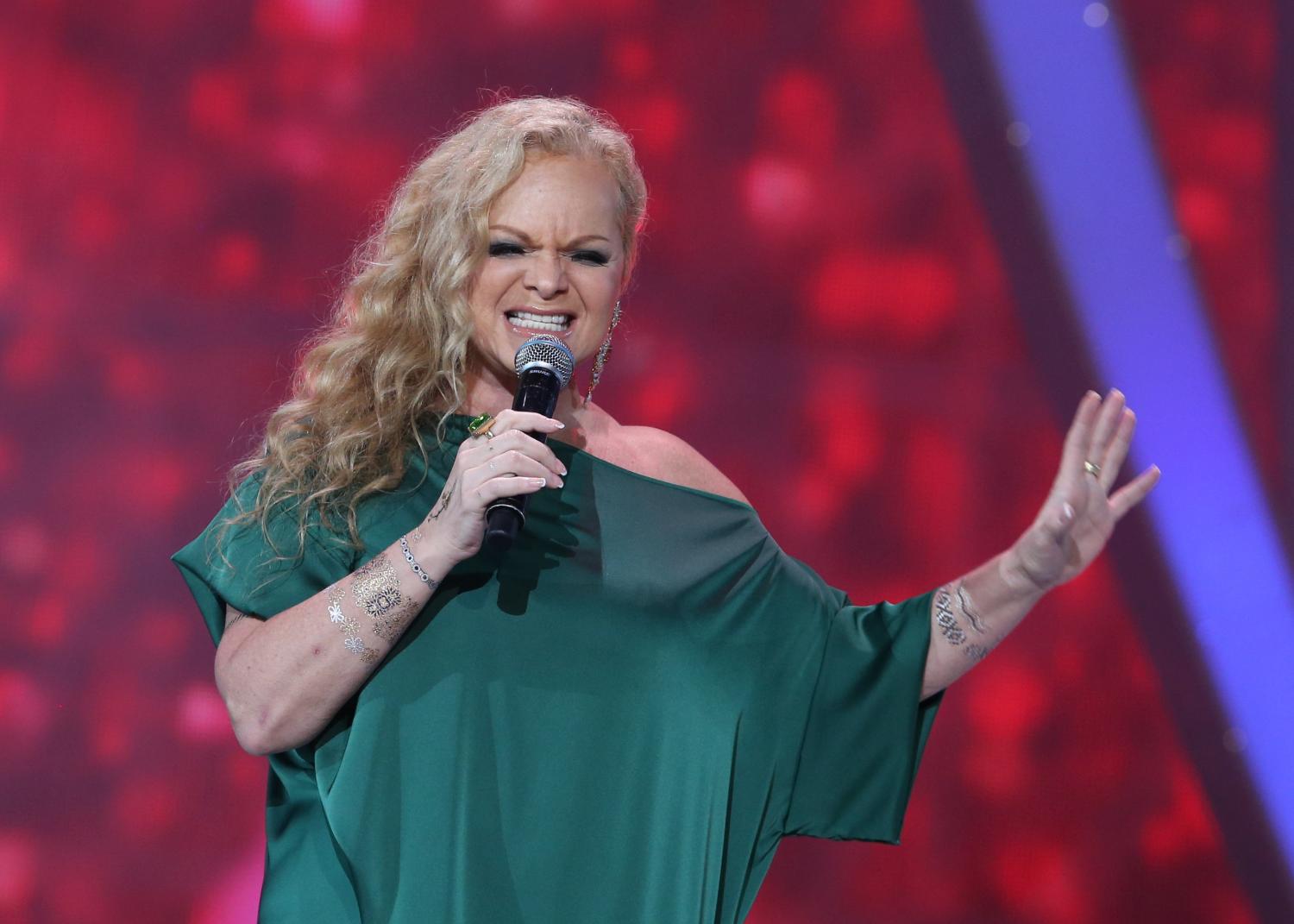 Лариса Долина