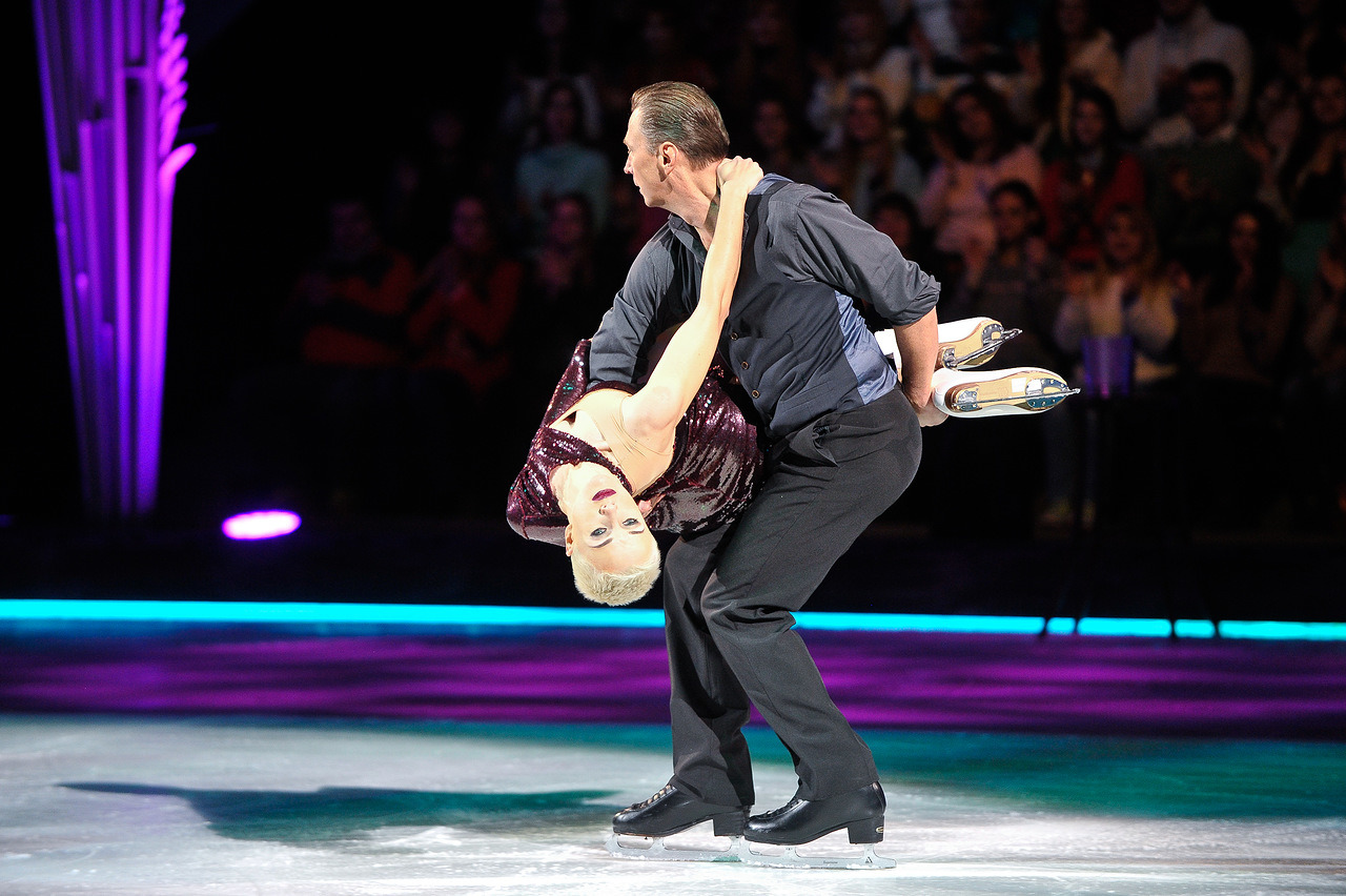 Актриса Дарья Мороз и фигурист Олег Васильев до проекта знакомы не были, но сразу же нашли общий язык.