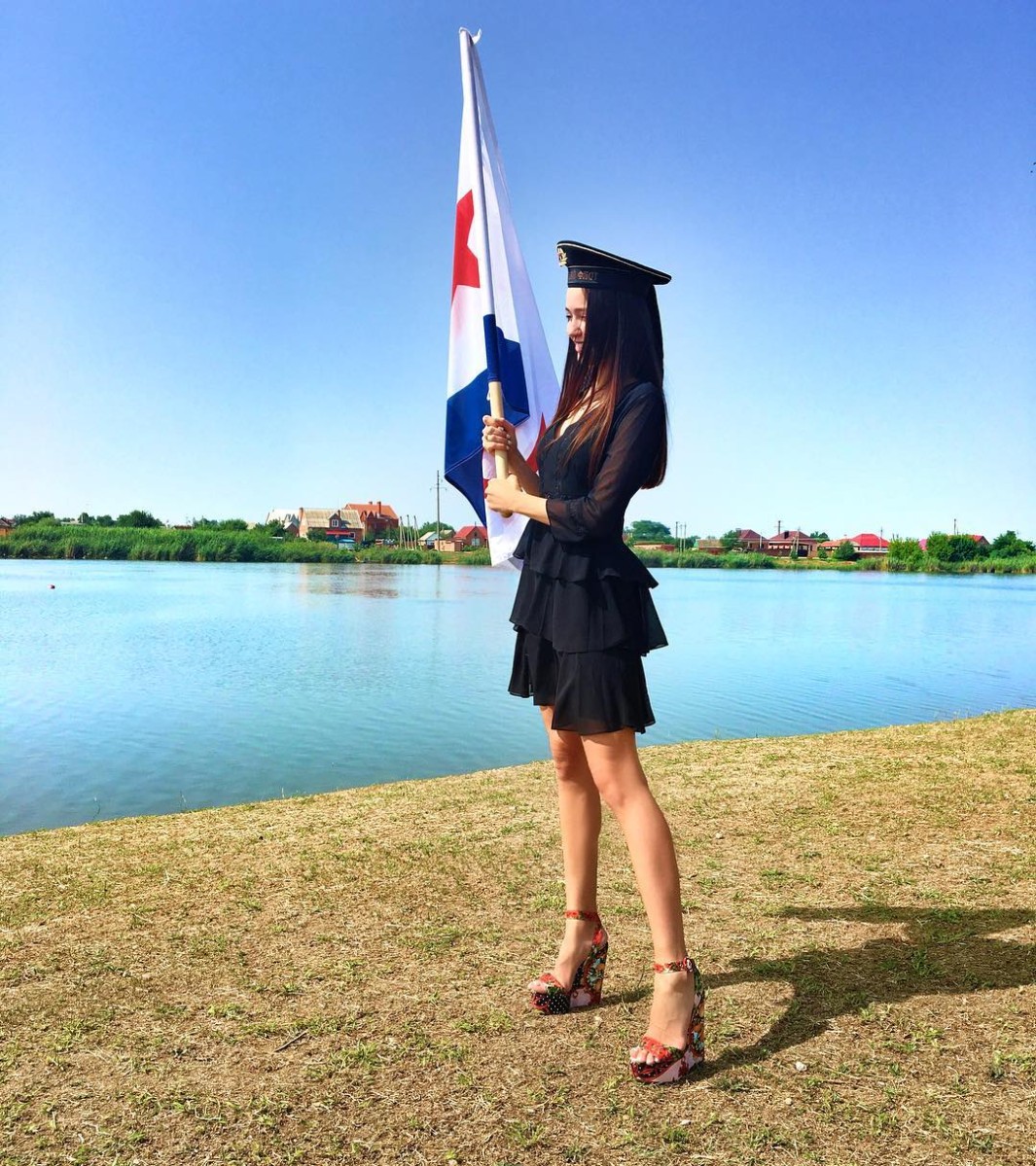 В 2009 году поступила в Ставропольский краевой колледж искусств.