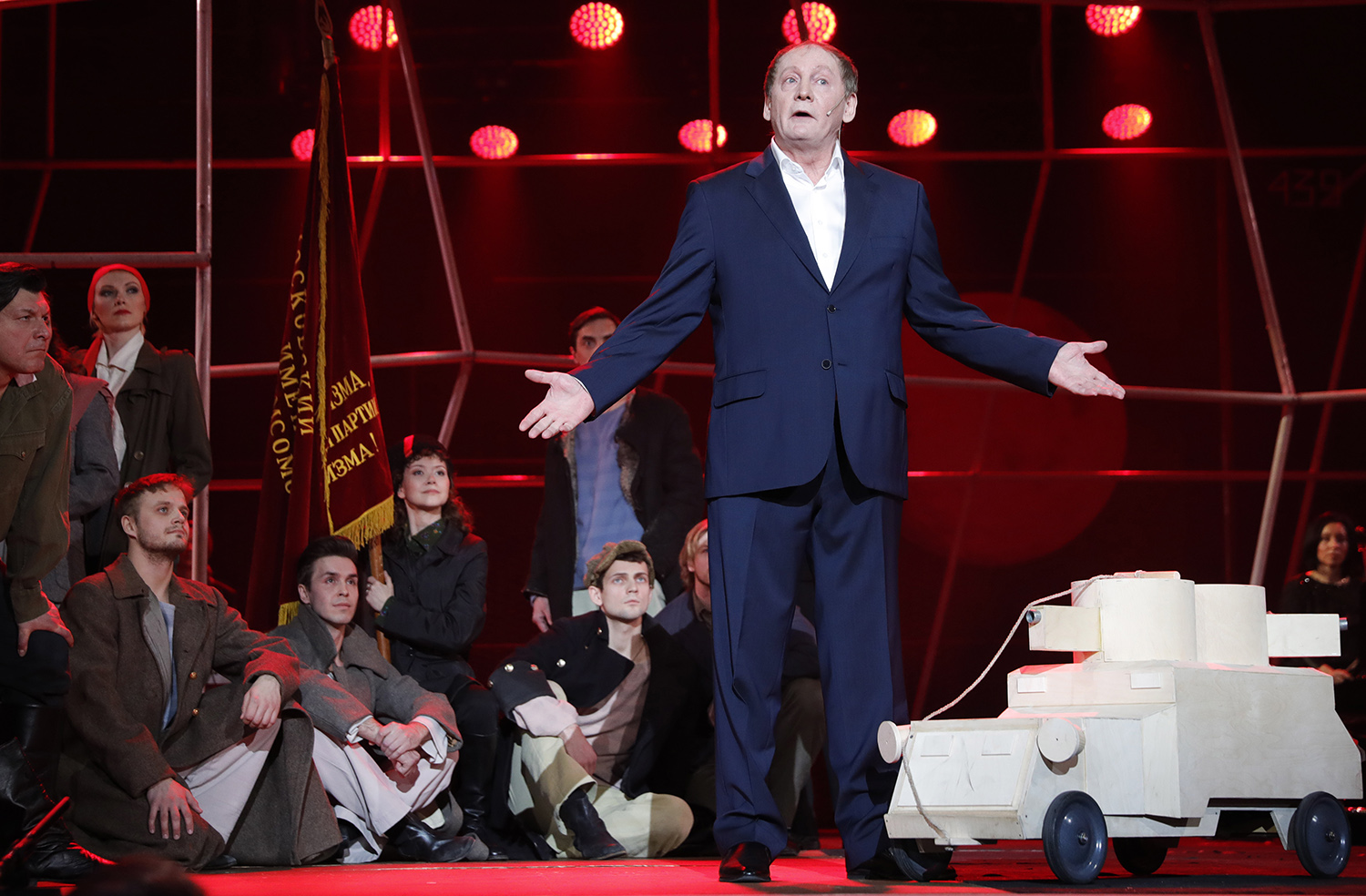 Актер Виктор Вержбицкий.