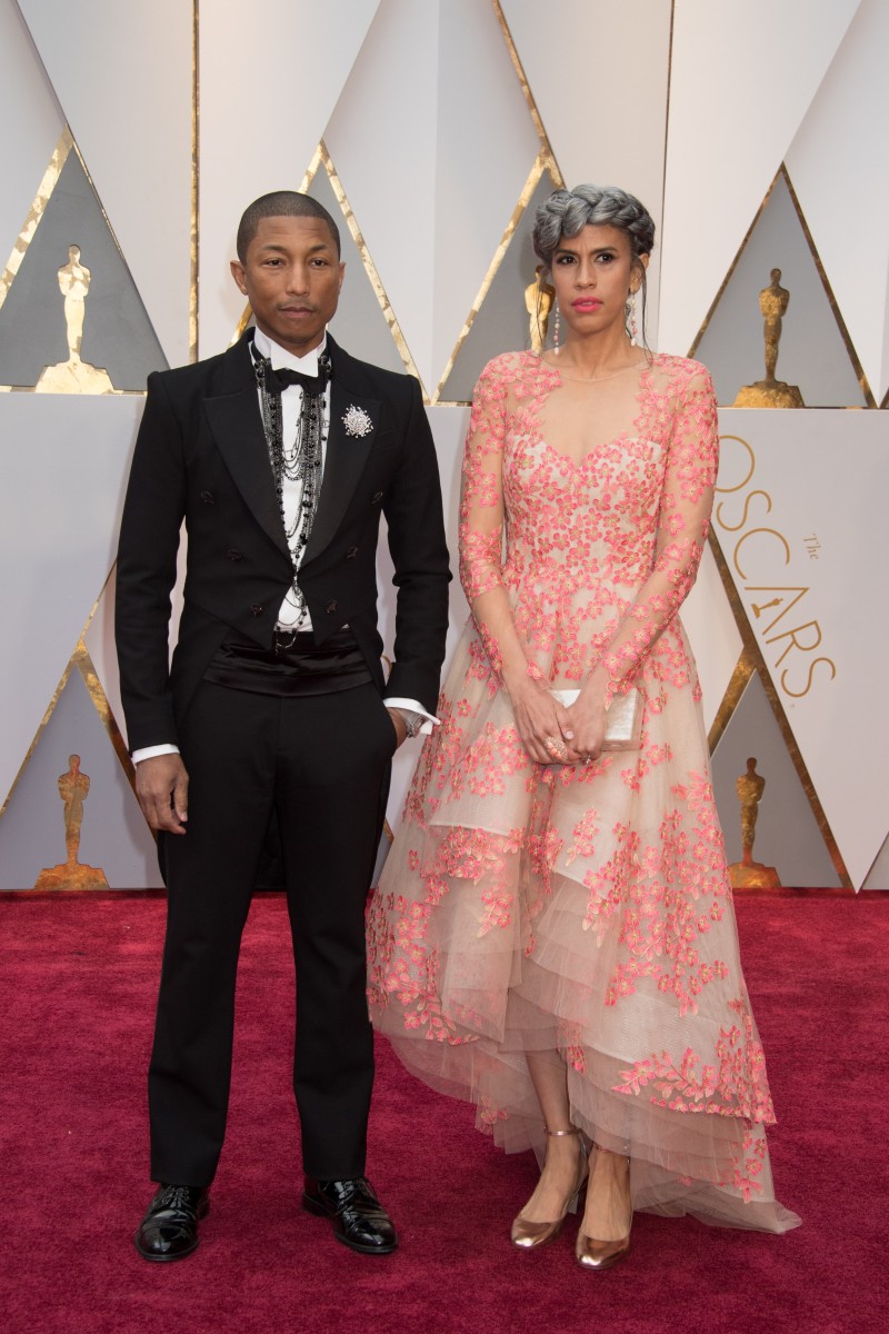 Фаррелл Уильямс с супругой.