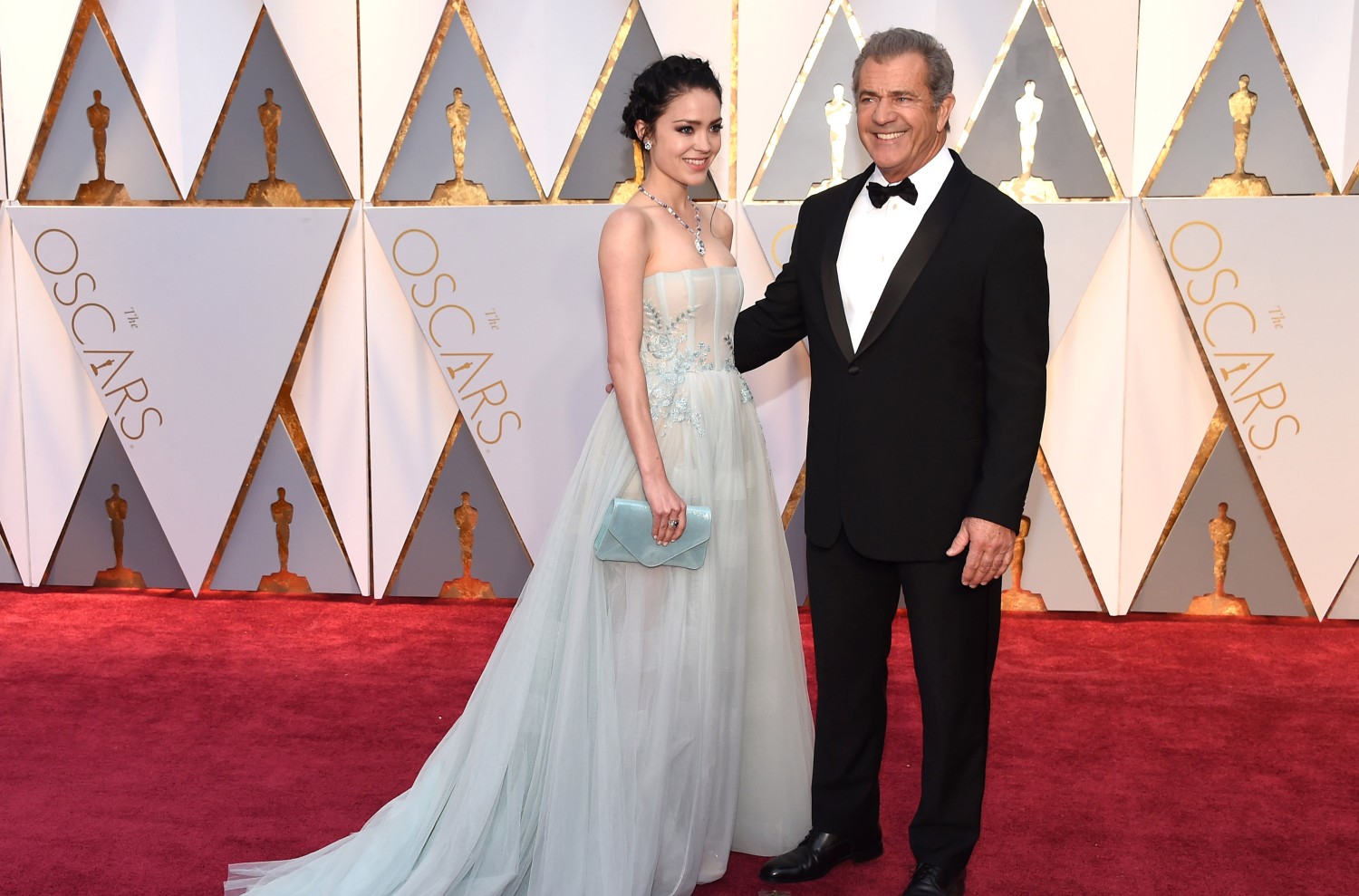 Мел Гибсон и Розалинд Росс.