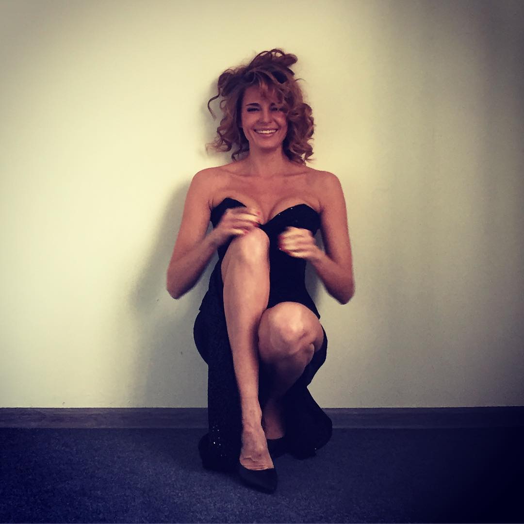 Маленькое черное платье.