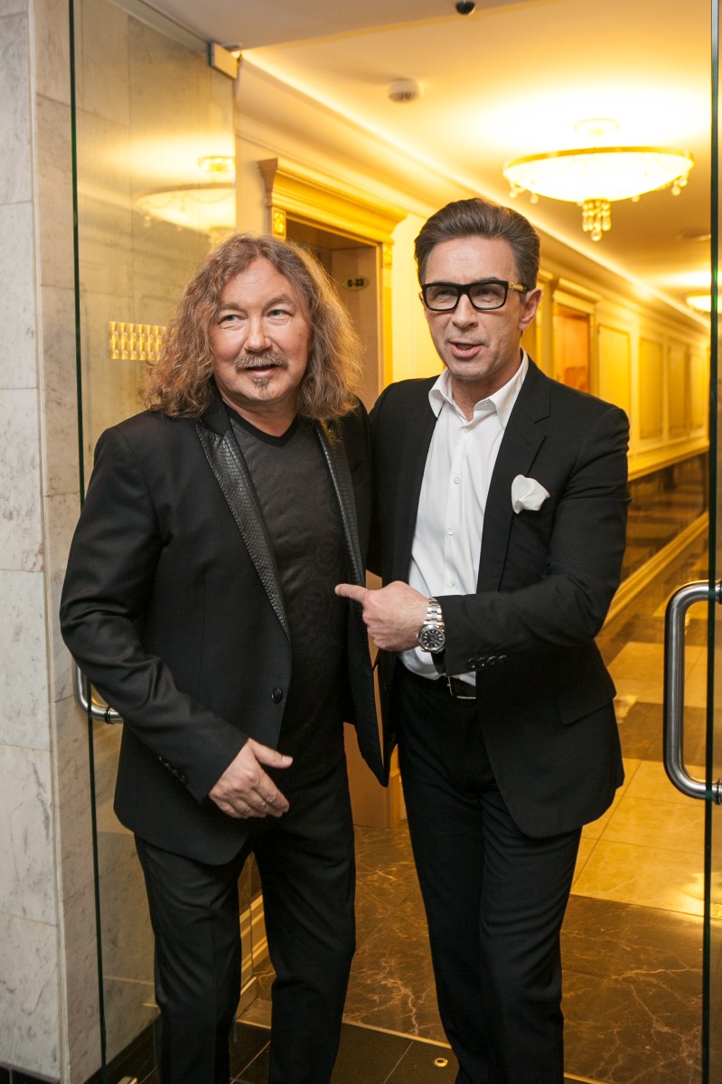 Игорь Николаев и Валерий Сюткин встретились за кулисами Кремля.