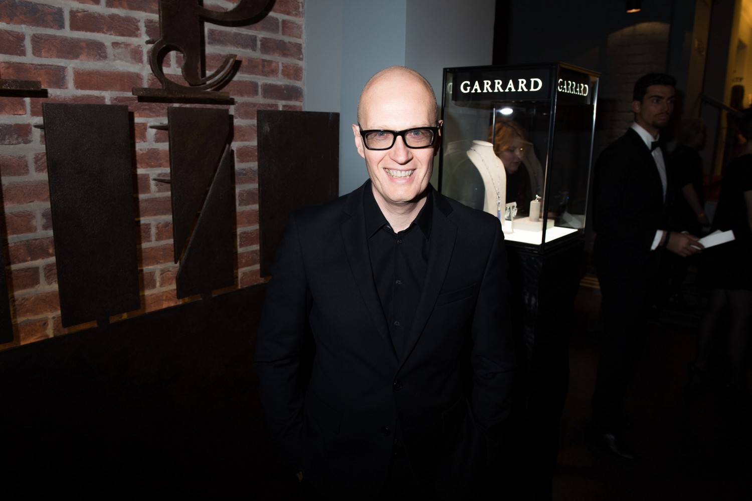 Вадим Верник сверкал фирменной улыбкой.