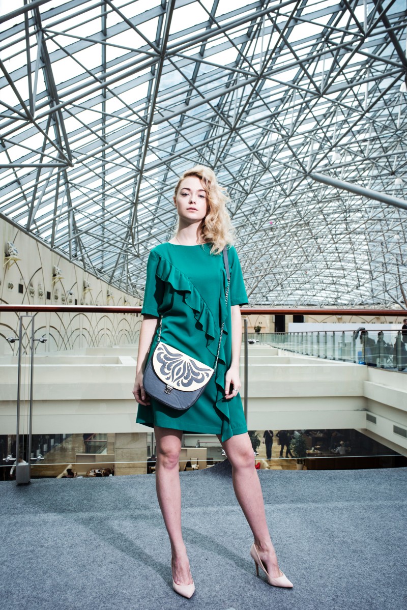 Модель из коллекции Натальи Усцовой.