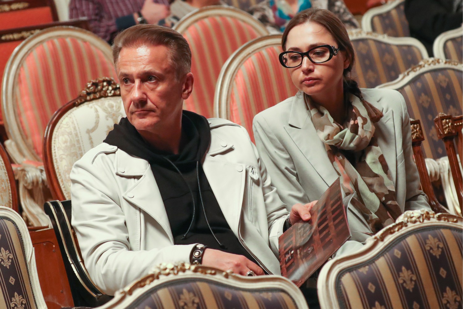 Актер и режиссер Олег Меньшиков с супругой Анастасией.