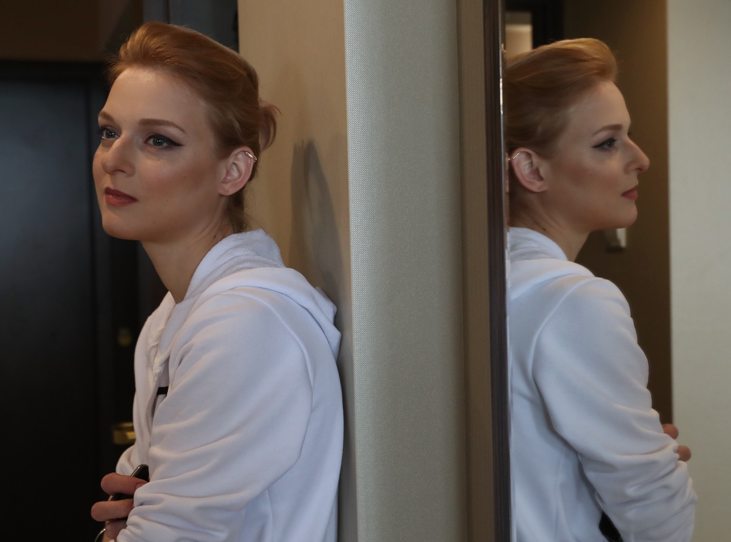 Дарья Носик отдаленно напоминает Ренату Литвинову.