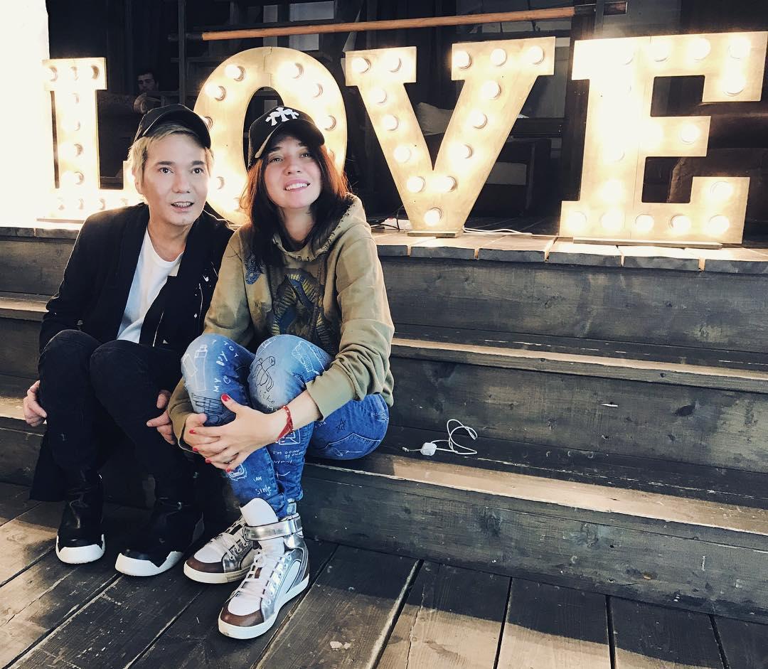 Влюбленные вместе снимали клип для Олега.