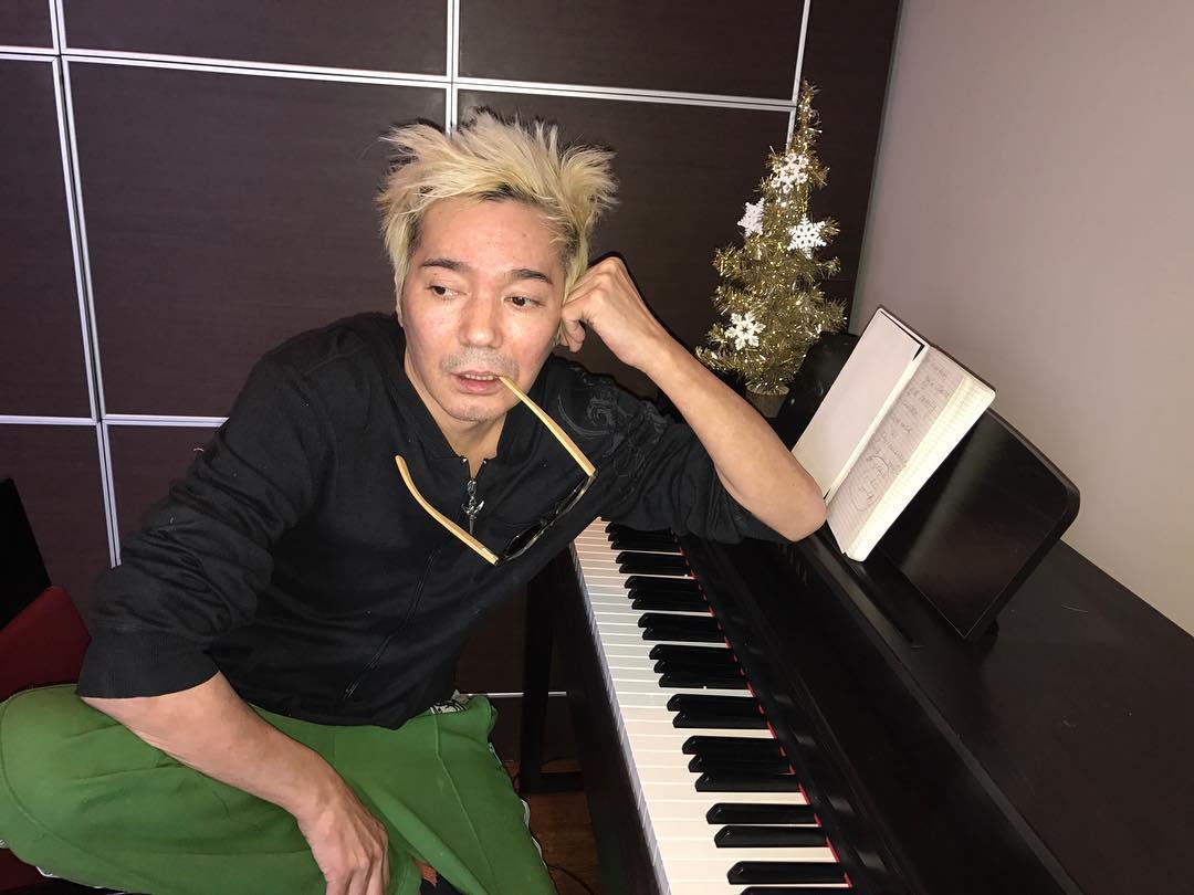 Олег был очень творческим музыкальным человеком.