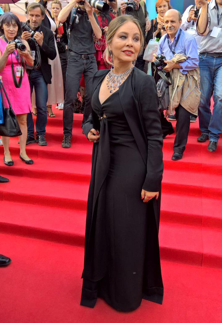 Орнелла Мути была членом жюри фестиваля.