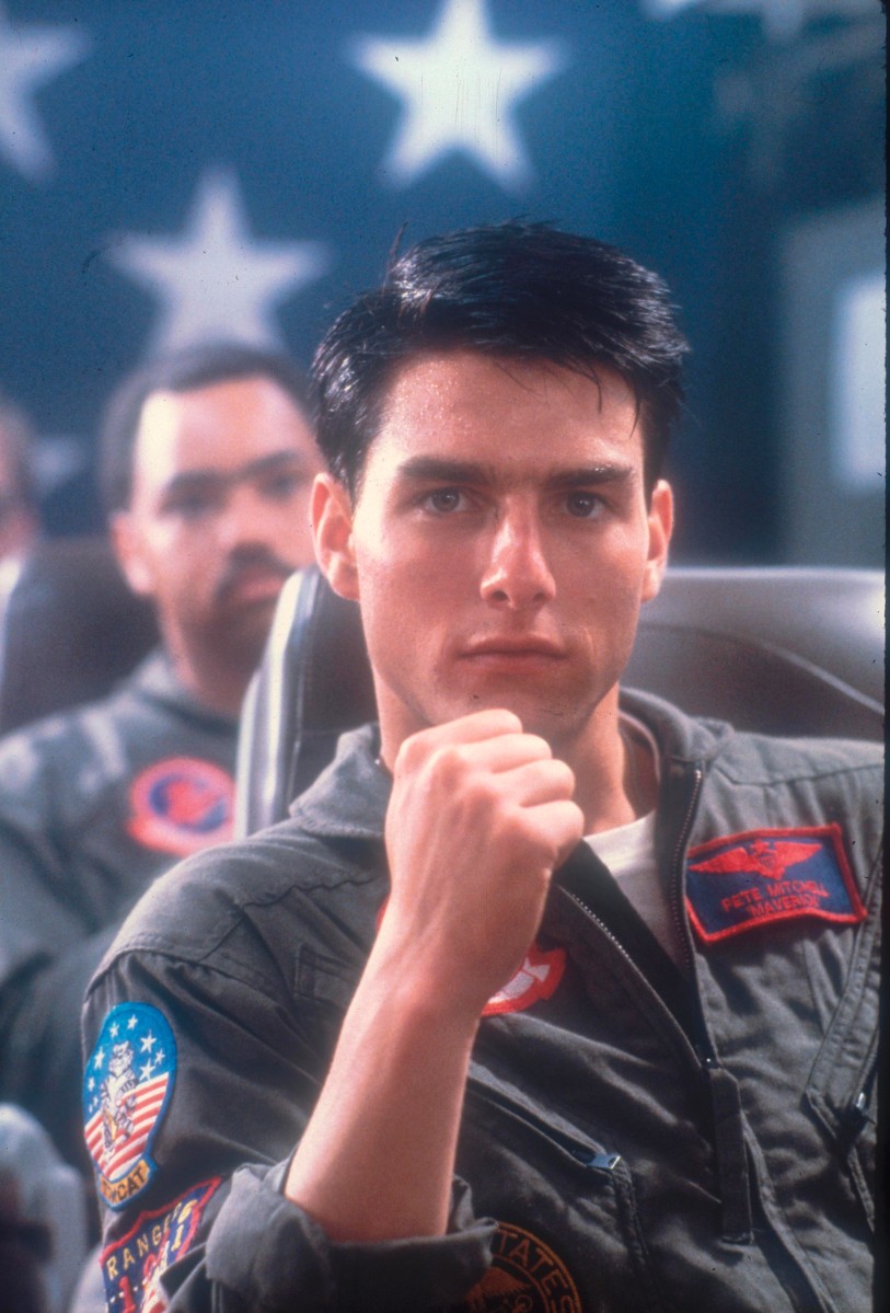 Да и короткая стрижка ему очень шла.