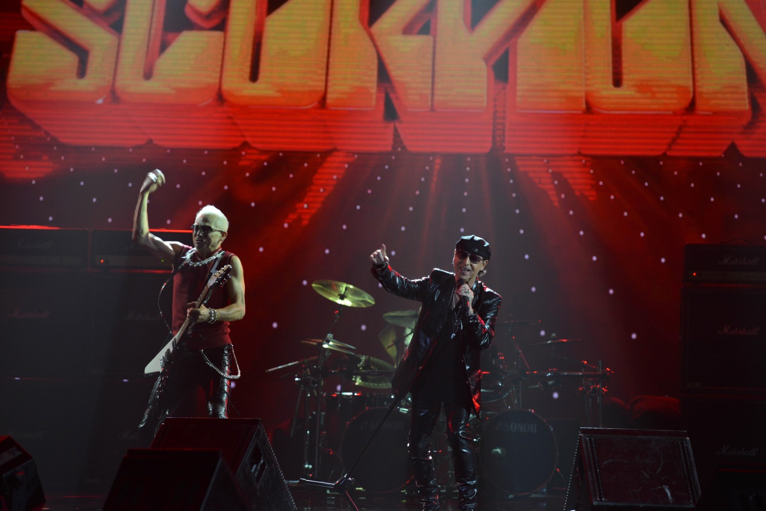 На этот удивительный праздник музыки приехали легендарные зарубежные рокеры - группа Scorpions.