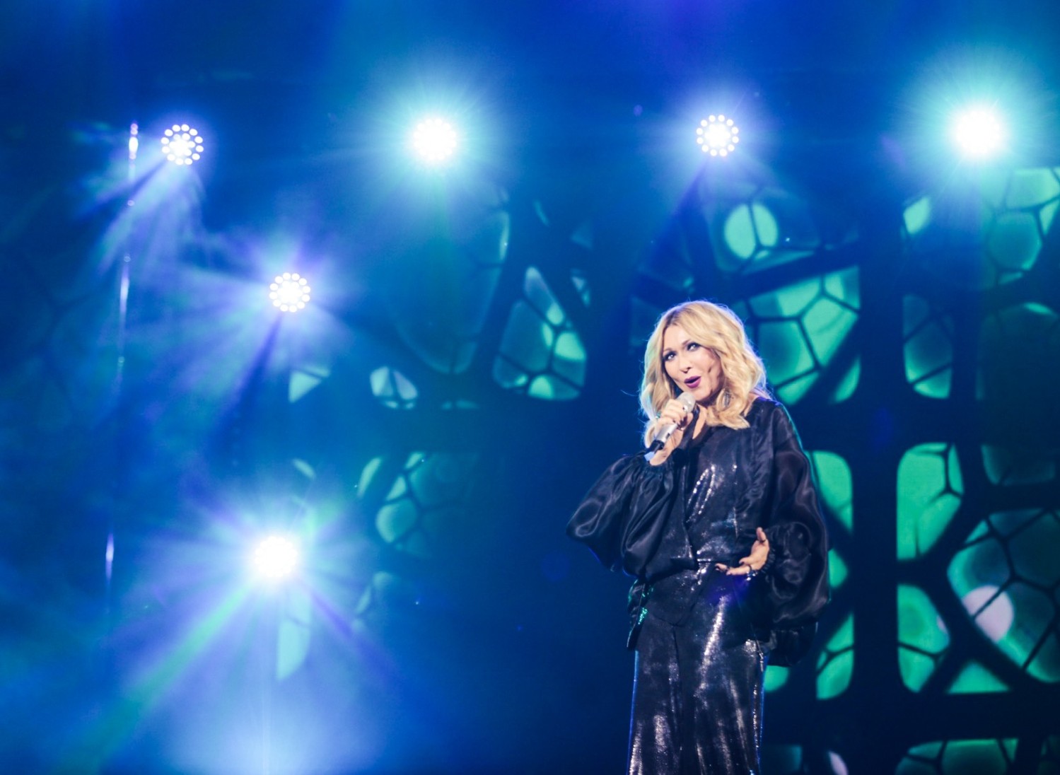 Певица Анжелика Агурбаш украсила фестиваль.