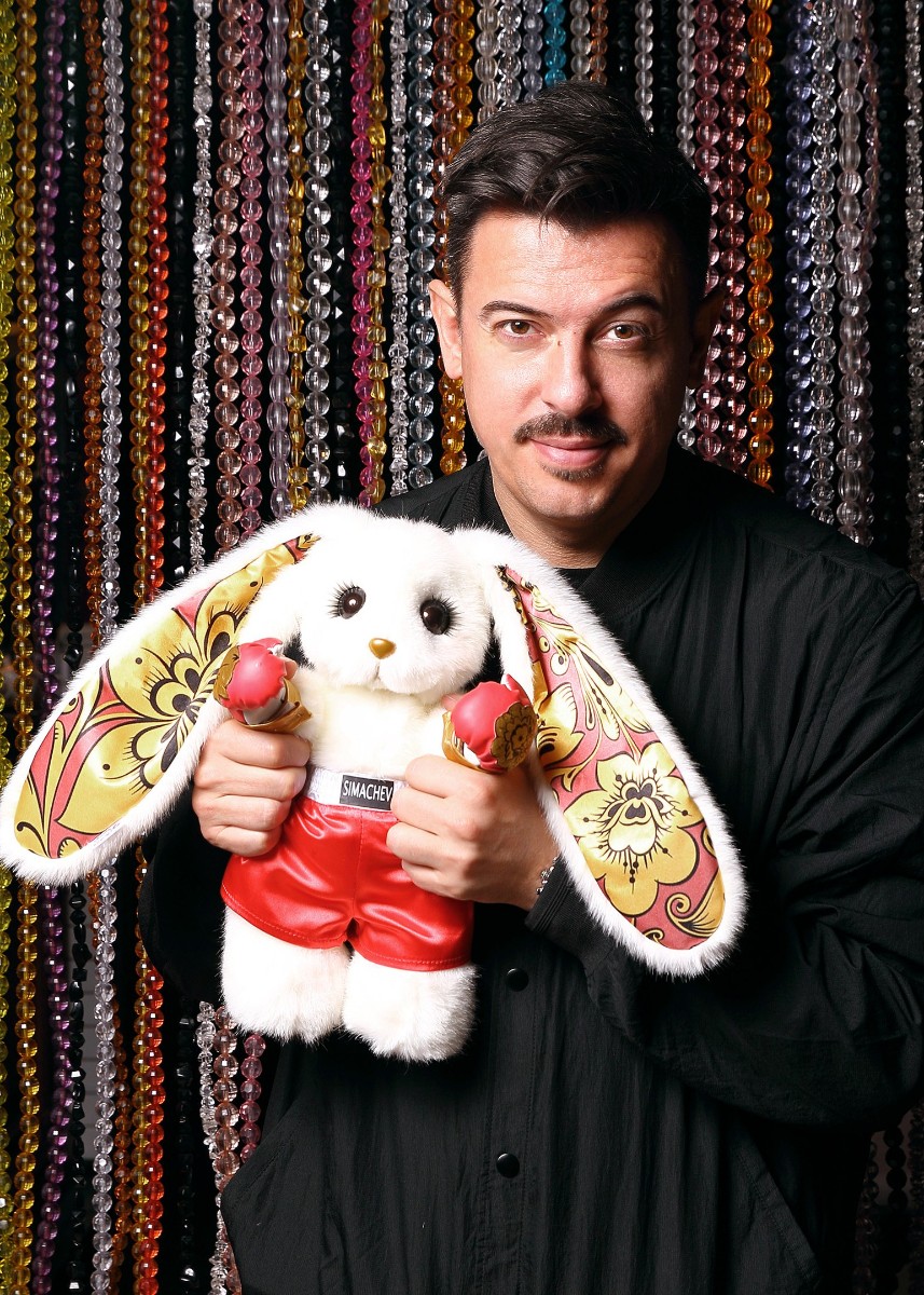 Денис Симачев и его оригинальный ушастый боксер.