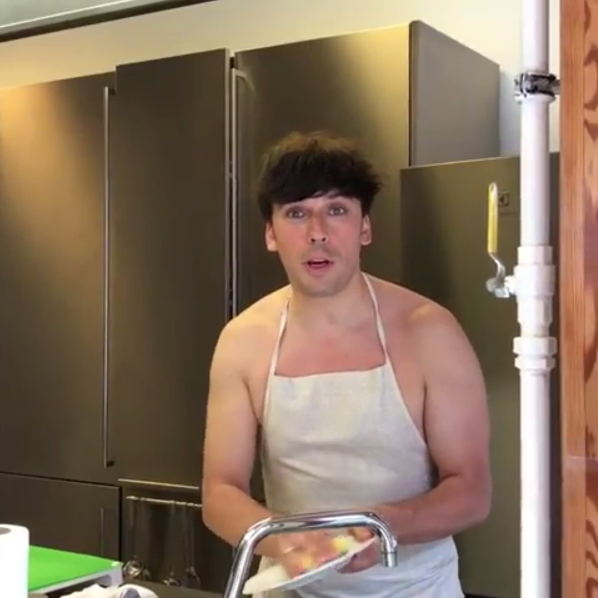 Галкин совместил приятное с полезным: не только отдохнул, но и подшутил над коллегами.