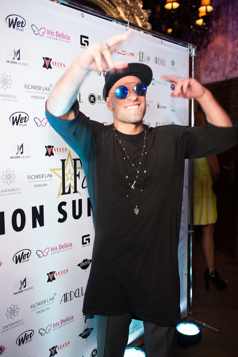 Рэпер Лигалайз исполнил песню, посвященную жене, в браке с которой состоит уже 13 лет.