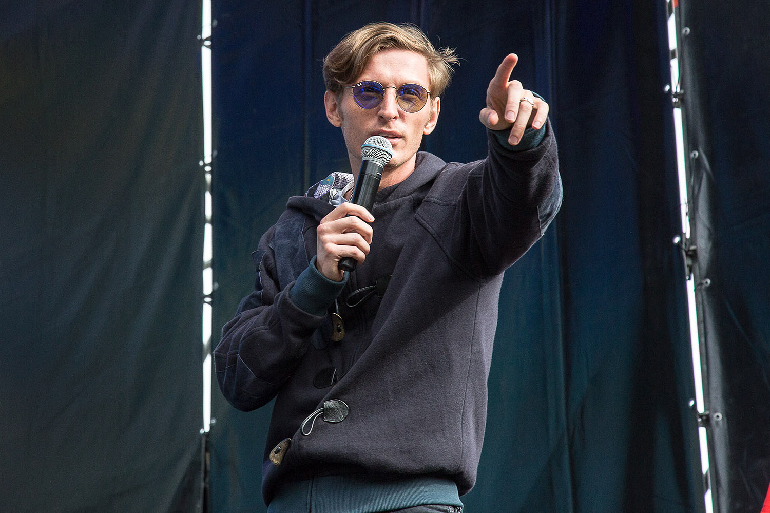 Павел Воля - любимец всех питерских девчонок.