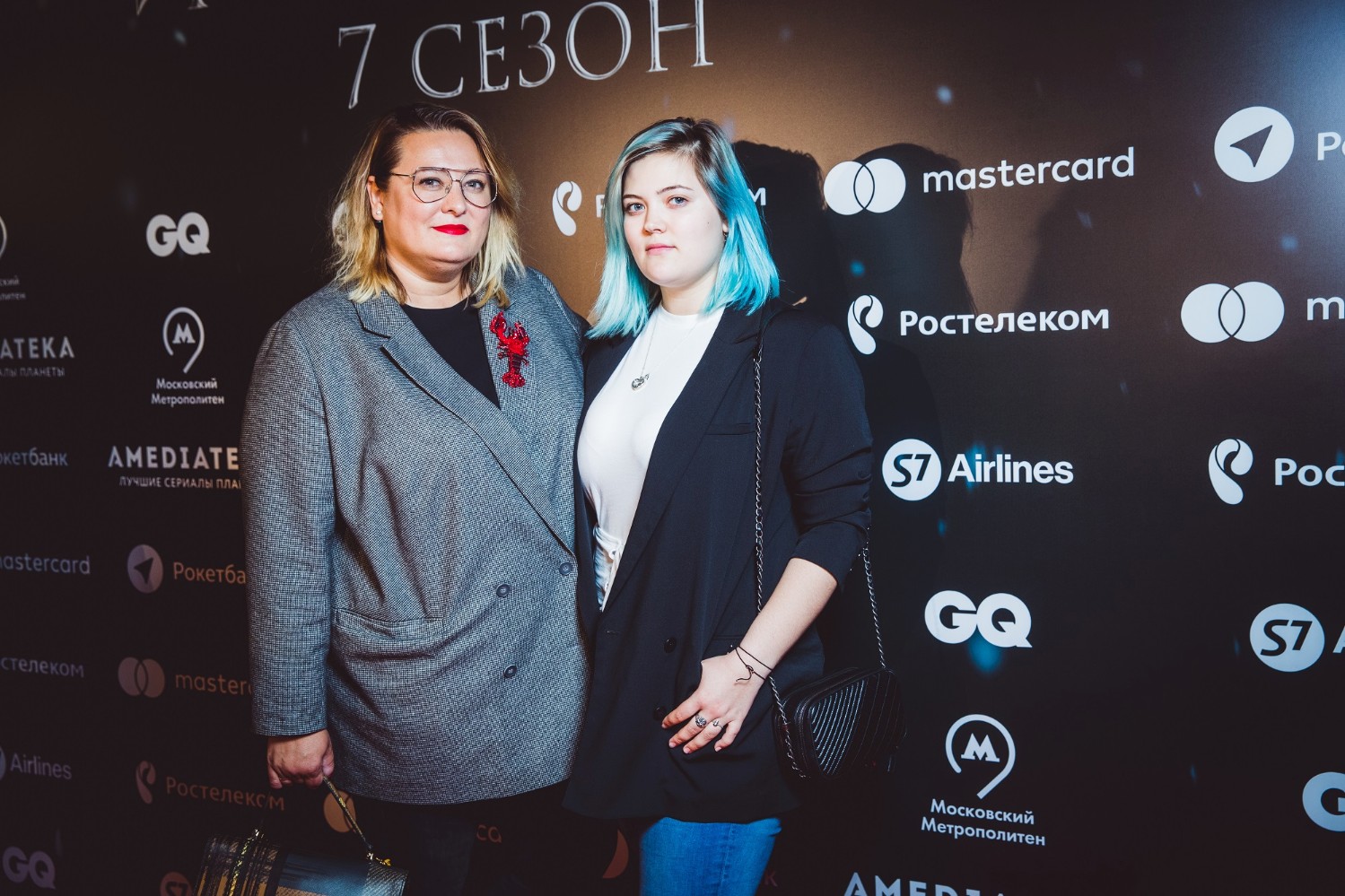 Главный редактор Glamour Мария Федорова пришла смотреть "Игру престолов" с дочкой.