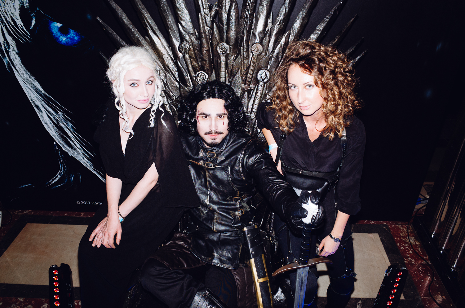 Зрители гадают, кто в финале саги получит Железный трон.