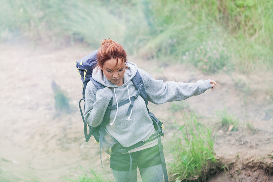 Еще одна яркая роль для клипа МакSим - путешественница.