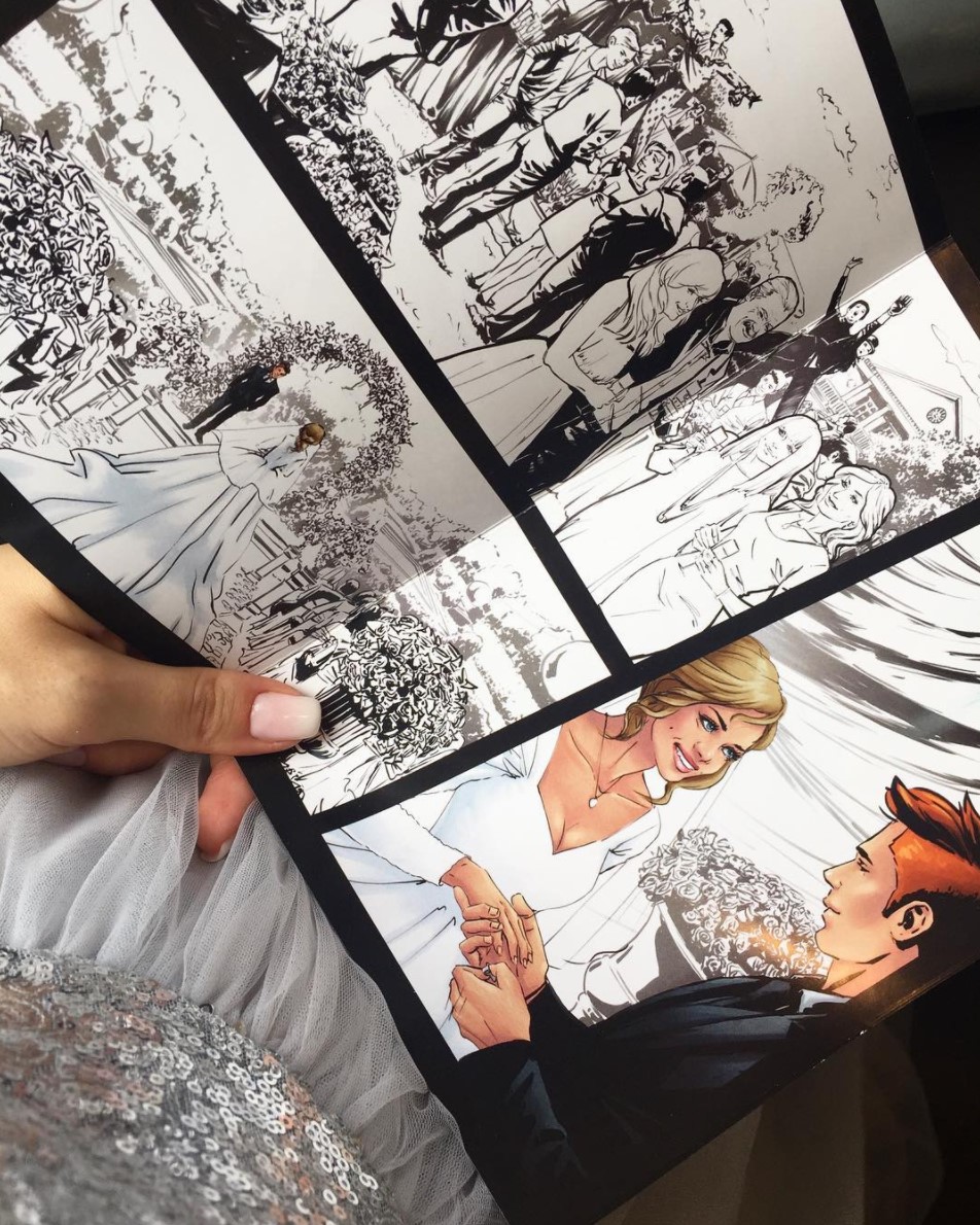 Специально для свадьбы были изготовлены тематические комиксы.